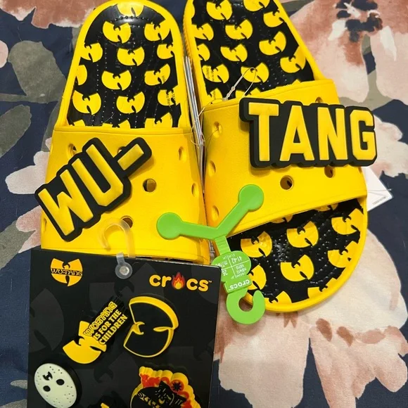 CROCS | Shoes | Limited Edition Wutang Croc Wgiblets | Poshmark display picture 1